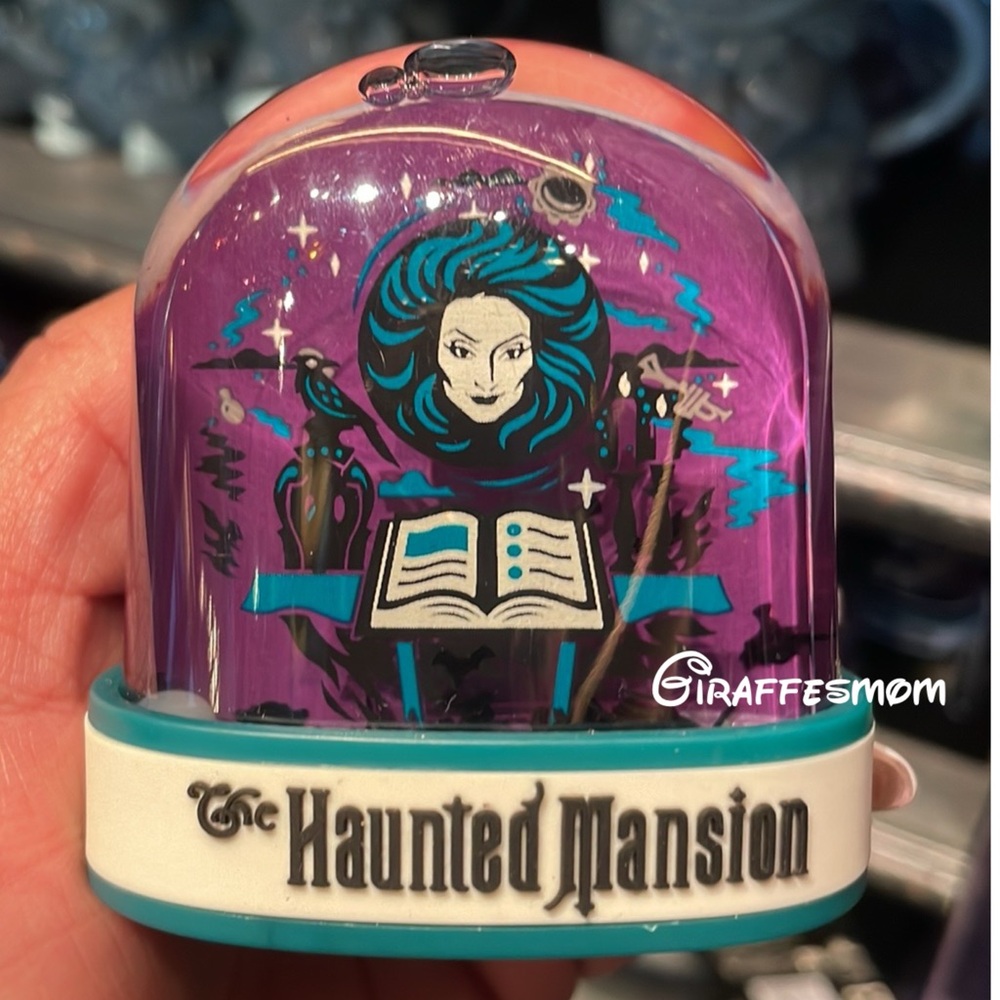 Disney Parks Haunted Mansion Madame Leota Snow Globe